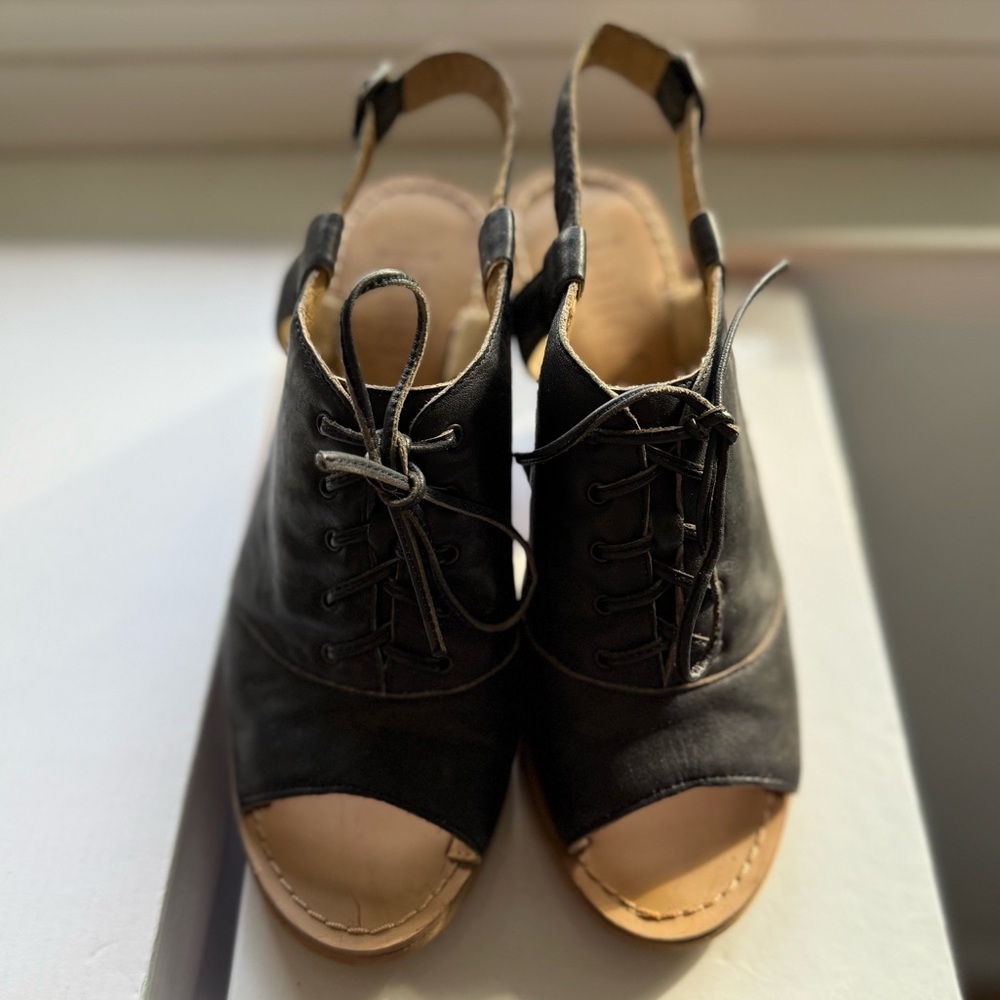 Latigo Trellis Peep Toe Lace Up Shoes Sz 6.5